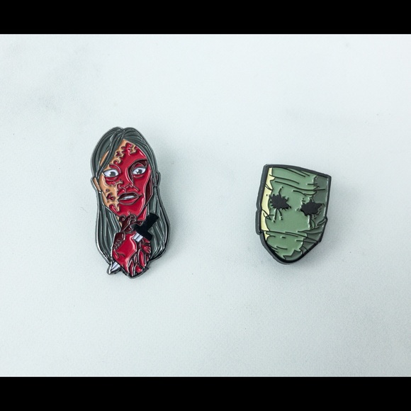 Hot Topic Accessories - NWT Sunny Family Cult enamel pins